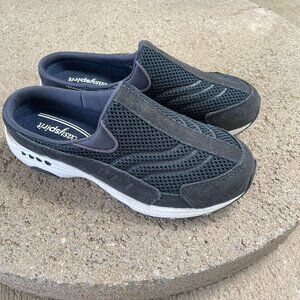 EASY SPIRIT Women's Traveltime Classic Slip On Athletic Clogs, Size 6